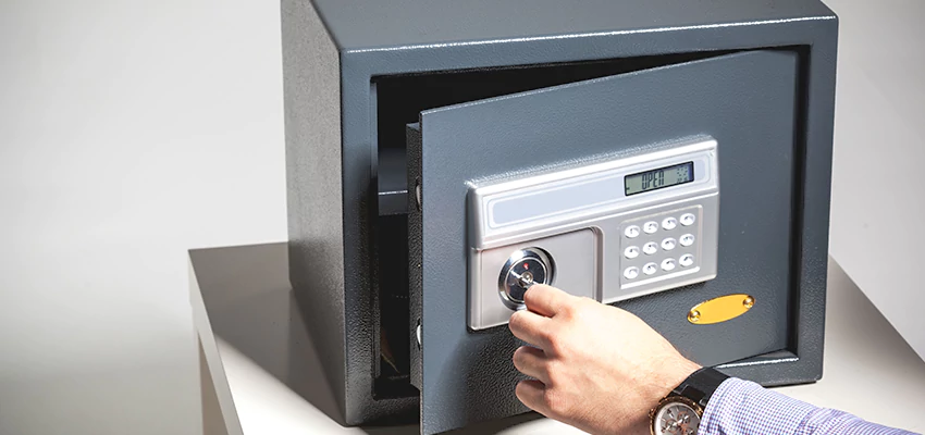 Jewelry Safe Unlocking Service in Sunrise, Florida